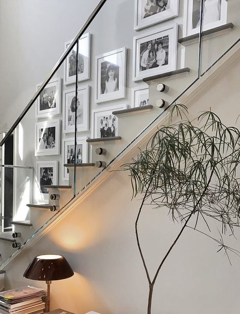 Picture Frames On The Wall Stairs, Picture Wall Ideas Stairs, Stairs Picture Wall, Picture Wall Staircase, Aesthetic Family Pictures, Stairway Picture Wall, Staircase Photo Wall, Stair Wall Ideas, Stairway Pictures