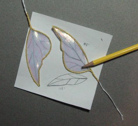 Wing Tutorial, Diy Fairy Wings, Make A Fairy, Diy Wings, Fairy Stuff, Fairy Crafts, Magical Fairy, Diy Fairy, Flower Fairies