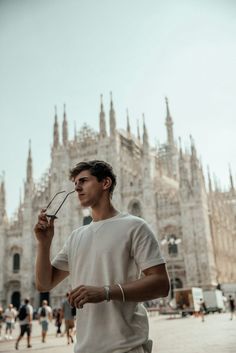 Spring Outfits Male, Men Portrait Photography, Men Portrait, Outfits Male, Mens Photoshoot, Male Portrait Poses, Rome Photo, Boohoo Man, Travel Photoshoot