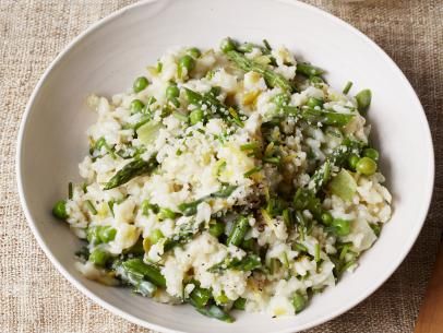 Spring Dinner Party Recipes, Green Risotto, Spring Risotto, Best Risotto, Springtime Recipes, Ina Garten Recipes, Rice Risotto, Risotto Rice, Risotto Recipe