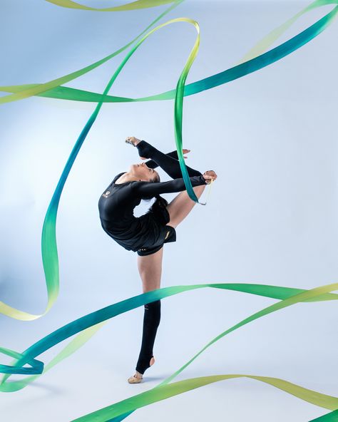 Ribbon Dance Poses, Ribbon Photoshoot, Dance Fashion Photography, Ribbon Gymnastics, Ribbon Dancing, Rhythmic Gymnastics Ribbon, Ribbon Dance, Rhythmic Gymnast, Pool Poses