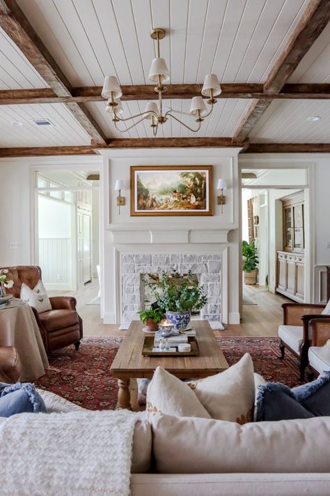 Traditional White Living Room, Family Room Brick Fireplace, Traditional American Home Decor, Cream And Wood Living Room, Couch Frame, Cream Couch, Fireplace White, Beam Ceiling, Rockwall Texas