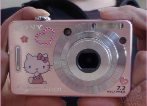 Pink Icon Camera, Cute Cameras, Digi Camera, Camera Decor, Cute Tech, Digi Cam, Cute Camera, Retro Gadgets, Camera Digital