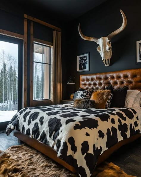 Western Bedroom Inspo Rustic, Aztec Bedroom Ideas Farmhouse, Dark Western Bedroom Ideas, Western Grunge Bedroom, Cute Western Houses, Dark Western Home Aesthetic, Western Style Rooms Bedrooms, Western Themed Airbnb, Cute Cabin Bedroom