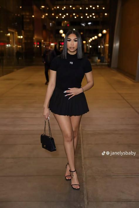 Cute Simple Club Outfits Night, Black Bodysuit And Skirt Outfit, Skirt Dinner Outfit Classy, Baddie Photoshoot Outfits, Black Skirt Birthday Outfit, Mini Dress And Tights Outfit, Dinner Dress Outfits Black Women, Outfit For Birthday Photoshoot, Black Outfits Dinner