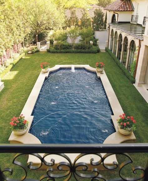 pool Swimming Pool Photos, Swimming Pool Landscaping, Pool Landscape Design, Landscaping Backyard, Pool Picture, Pool Backyard, Backyard Pool Landscaping, Pools Backyard, Ideas Backyard