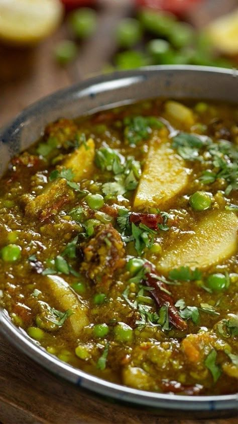 Recipes For Dinner Vegetarian Indian, New Indian Recipes, Veg Curry Recipes Indian Foods, Indian Vegetable Recipes Dinners, Vegetable Curry Recipes Indian, Dinner Ideas Vegetarian Indian, Peas Curry Indian, Indian Food Recipes Vegetarian Dinners, Sabzi Recipe Indian Foods