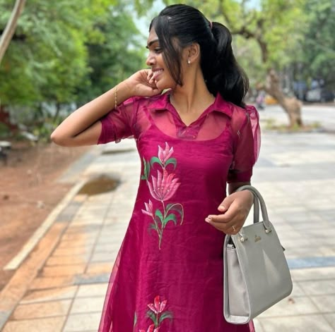 Kurtis Hands Models, Organza Short Kurti Designs, Cotton Kurta Designs Latest, Net Material Kurti Design, Plain Organza Kurti Designs, Tops Stitching Designs, Kurta Tops Designs For Women, Organza Straight Kurti Designs, Net Fabric Kurti Designs