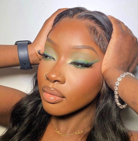 Pinby: aishaa🦋 💞 Green Black Makeup Looks, Green Eye Looks Black Women, Easter Makeup Black Women, Sage Green Prom Makeup Looks, Green Eyeliner Black Women, Mint Green Makeup Looks Black Women, Emerald Green Makeup Black Women, Green Glam Makeup For Black Women, Green Makeup On Black Women