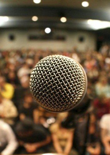 Effective Presentation, Public Speaking Tips, Great Presentations, Good Presentation, Public Speaker, Speaking Skills, Public Speaking, Motivational Speaker, Marketing Courses