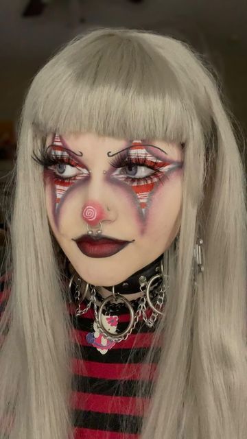 𝕳𝖆𝖓𝖓𝖆𝖍 𝕸𝖆𝖈𝖐𝖊𝖓𝖟𝖎𝖊 on Instagram: "candy cane clown from last december 🤡❤️🤍 i’m so glad I upgraded to a bigger bridge piercing LOL i’m using my favs here: @makeupamurder toxic waste liners + @hellbitesbeauty “holy trinity” eyeshadow palette DISCOUNTS @makeupamurder — code “cherry” @hellbitesbeauty — code “cherryantacidsx” @ttd_eye — code “cherryx” @gavissibeauty — code “cherry” base @elfcosmetics jelly pop face primer @nyxcosmetics foundation drops “pale” + “light beige” @milanicos Christmas Clown Makeup, Scary Christmas Makeup, Santa Makeup, Candy Cane Makeup, Christmas Clown, E Girl Makeup, Bridge Piercing, Scary Christmas, Candy Makeup