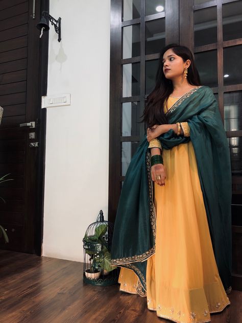 Dark Green Dupatta Combination Suit, Yellow Anarkali Suits, Mustard Yellow Outfit, Yellow Anarkali, Dusky Skin, Georgette Suit, Green Dupatta, Blue Anarkali, Combination Dresses