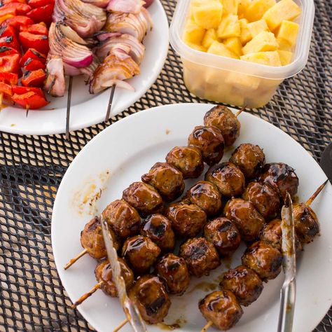 Easy Grilled Meatball Skewers Meatball Kabobs, Shrimp Boil Foil Packets, Easy Shrimp Boil, Quick Family Dinner Ideas, Meatball Skewers, Hotel Meals, Shrimp Boil Foil, Meal Train, Teriyaki Meatballs