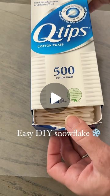 Michelle McRae | “Shelly” Your DIY BFF on Instagram: "Details HERE👇🏽  This is a super easy and fun little craft to do while the kids are home from school. These snowflakes are so pretty in the windows and you probably have everything you need at home already. All you need is a handful of Q-tips and your hot glue gun.   If you want links to my supplies, COMMENT “snowflake” and I’ll send them to you.   #diysnowflakes #snowflakecraft #wintercrafts" Things To Make With Hot Glue, Hot Glue Crafts, Crafts With Hot Glue, Diy Bff, New Year's Eve Crafts, Christmas Crafts Gifts, How To Make Snowflakes, Artist Tutorials, Cute Christmas Decorations