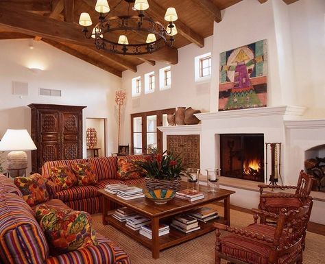 Mexican Home Decor Living Room, Eclectic Foyer, Hacienda Living Room, Hacienda Style Living Room, Hacienda Style Homes Interiors, Peruvian Decor, Hacienda Style Homes Mexican, Hacienda Interior, Hacienda Interior Design