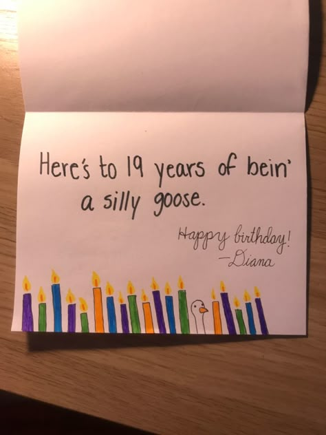 Card Ideas For A Friend, Homemade Birthday Cards For Friends, Diy Birthday Cards For Friends, Funny Birthday Card Ideas, Birthday Card Drawing Ideas, Card Drawing Ideas, Happy Birthday Cards Diy, Creative Birthday Cards, Birthday Card Drawing