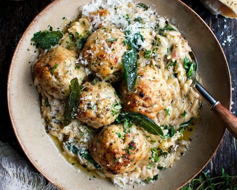 Baked sage chicken meatballs served with creamy orzo & spinach...the most delicious fall dinner that comes together really easily. Sage Chicken Meatballs, Grits Recipes, Orzo Spinach, Sage Chicken, Mince Dishes, Parmesan Orzo, The Original Dish, Weeknight Recipes, Chicken Entrees