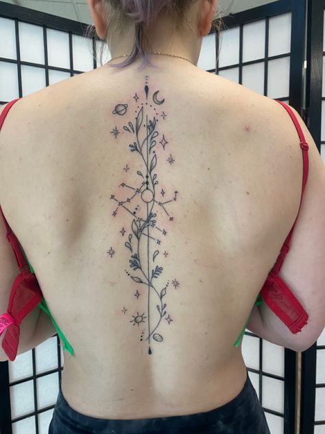 Spine Tattoos Constellation, Back Tattoo Constellation, Star Tattoos Spine, Spine Tattoos For Women Space, Spine Tattoos Space, Constellation Tattoo Spine, Spine Tattoos Planets, Star Spine Tattoos For Women, Planets Back Tattoo