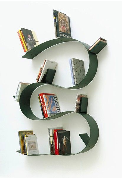 Bookworm Shelf, designed by Arad, Ron: Can be flexed into any shape! / V & A Bookworm Bookshelf, Cute Interior, Harry Potter Room Decor, Bibliotheque Design, Minimalist Shelves, Ron Arad, Milan Furniture, Hall Ideas, Bookshelf Design