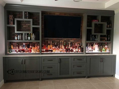 Bar Shelves Ideas Liquor, Modern Home Bar Luxury, Bar Liquor Display, Modern Home Bar Designs Luxury, Bar Shelves Ideas, Home Bar Designs Luxury, Luxury Liquor, Liquor Shelves, Modern Basement Bar