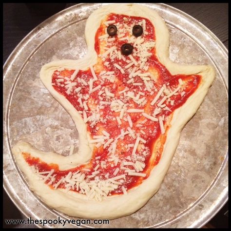 The Spooky Vegan: Ghost with the Most Pizza Homemade Pizza Halloween, Homemade Pizza Shapes, Halloween Shaped Pizza, Spooky Pizza Night, Ghost Shaped Pizza, Halloween Pizza Shapes, Homemade Halloween Pizza, Ghost Pizza Halloween, Spooky Pizza Ideas