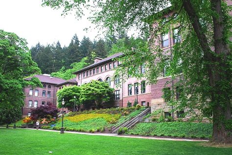 Western Washington University, Student Housing, Western Washington, Washington University, University Admissions, Student House, University Of Colorado, Top Colleges, Education Architecture