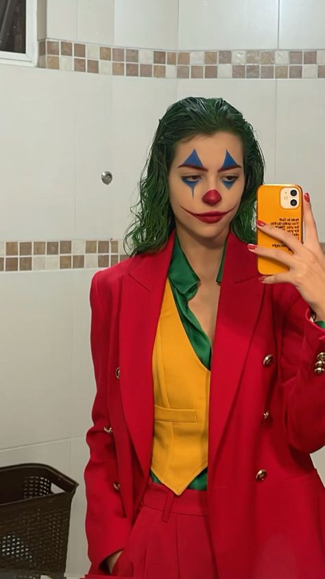 Joker For Halloween, 2019 Joker Costume, Prom Night Halloween Costume, Red Joker Costume, Woman's Joker Costume, Joker Aesthetic Outfit, Halloween Costume Ideas Clown, Joker 2019 Costume, Fem Joker Cosplay