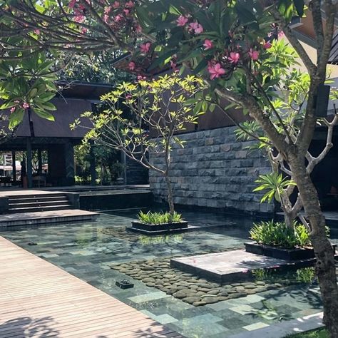 Softscape Design, Bali Landscape, Bali Garden, Garden Desig, Japanese Home Design, Courtyard Gardens Design, Pond Design, Landscape Architecture Design, Water Features In The Garden