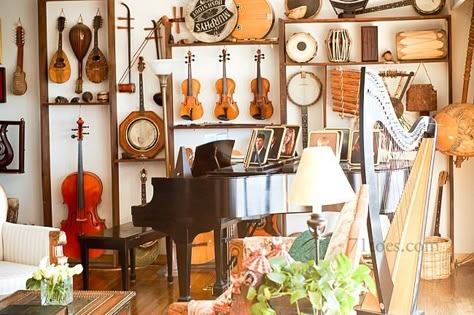 Incorporating Your Instrument into Your Decor — Musical Mama Instrument Room, Instrument Wall, Music Room Office, Instrument Display, Music Room Ideas, Home Music Rooms, Music Corner, Music Rooms, Music Studio Room