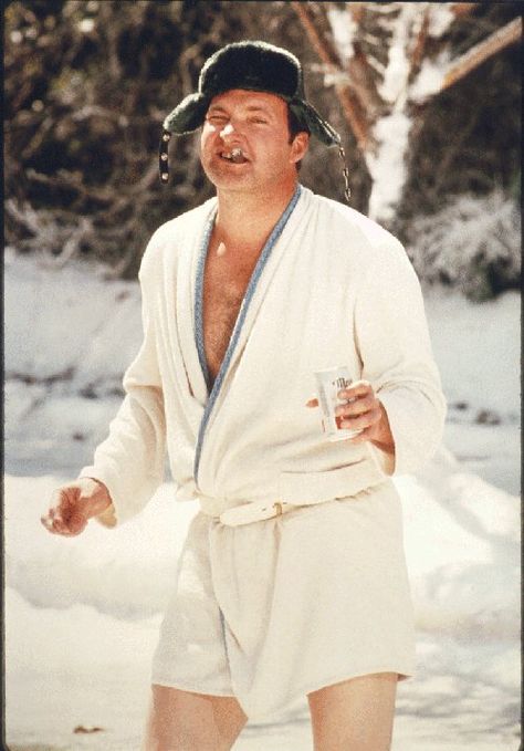 for the fellas: cousin Eddie from Christmas Vacation. complete with beer in hand. 3 People Costumes, Funny Couple Halloween Costumes, Cousin Eddie, Best Christmas Movies, Halloween Costumes For 3, Cruella Deville, National Lampoons Christmas, Lampoons Christmas, Lampoon's Christmas Vacation