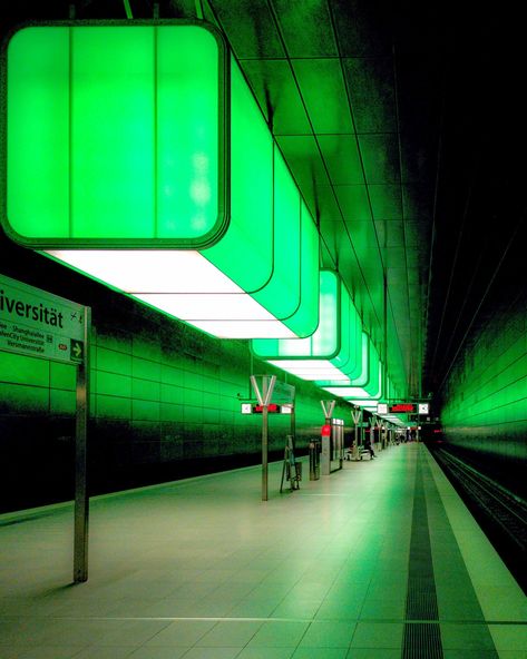 Y2k Architecture, Ocean Makeup, Brutalism Architecture, Retro Interior Design, Vacation Fashion, Subway Station, U Bahn, Retro Interior, Clear Blue Sky