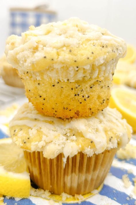 Lemon Poppyseed Muffins With Glaze, Bakery Style Lemon Muffins, Moist Lemon Poppyseed Muffins, Jumbo Lemon Poppyseed Muffins, Jumbo Muffins Recipes, Spring Muffins, Lemon Poppyseed Cupcakes, Lemon Poppyseed Muffins Easy, Jumbo Muffin Recipes