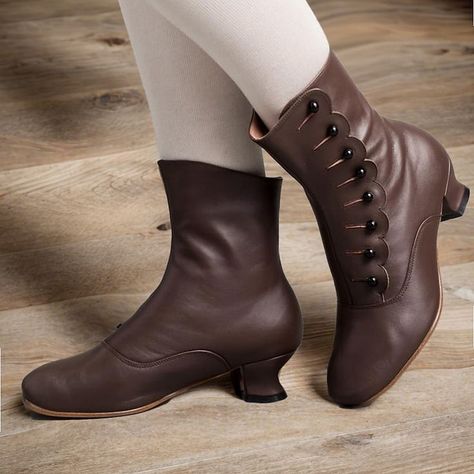 Women's Victorian Leather Buttoned Ankle Boots - Ideal for Vintage Themed Events and Uniqu French Shoes Women, Rococo Shoes, Cheap Ankle Boots, Vintage Shoes Women, Victorian Boots, Brogues Style, Button Boots, Fantasy High, Outdoor Club