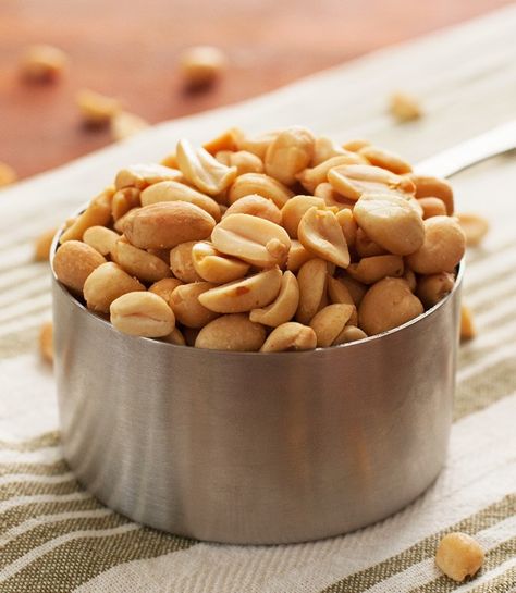 Honey Roasted Peanut Butter - 2Teaspoons Honey Roasted Cashews Recipe, Honey Roasted Peanut Butter, Honey Roasted Cashews, Heathy Snack, Honey Roasted Peanuts, Metabolism Boosting Foods, Nut Snacks, Homemade Peanut Butter, Roasted Nuts