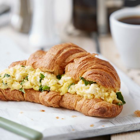 Croissant Day: French Brunch Recipe To Try Croissant Filling Ideas, Croissant Filling, Bakery Reference, Bakery Van, Croissant Ideas, Cooked Red Cabbage, Classic Scones, French Brunch, Passion Fruit Cake