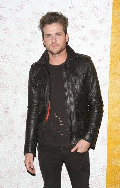 Jared Followill Jared Followill, Boys On Film, Kings Of Leon, Great Bands, Rock Bands, Leather Jacket, Film, Tumblr, Music