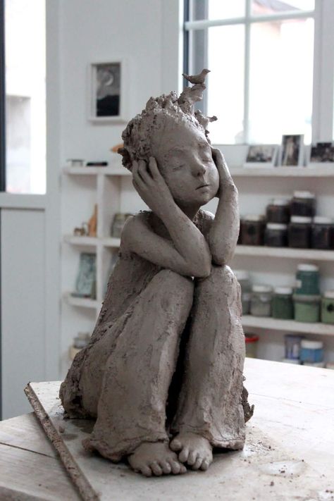 Hsc Art, Human Sculpture, Sculpture Art Clay, Ceramic Art Sculpture, Sculptures Céramiques, Tanah Liat, Clay Art Projects, Pottery Sculpture, Art Clay