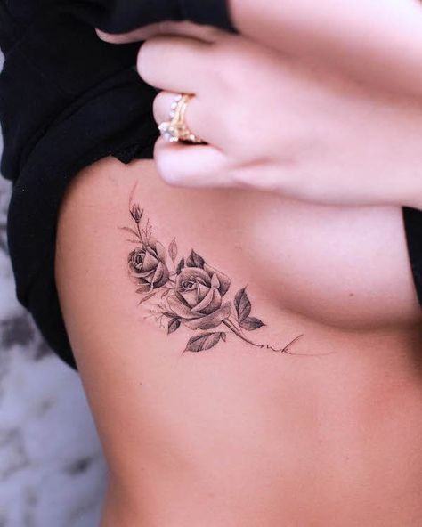 Ribs Tattoo Women, Tattoos About Music, Tattoos On Black Skin, Rose Rib Tattoos, Rose Tattoo On Hip, Rib Tattoos For Women, Tattoos For Men And Women, Rose Shoulder Tattoo, Rose Tattoos For Men