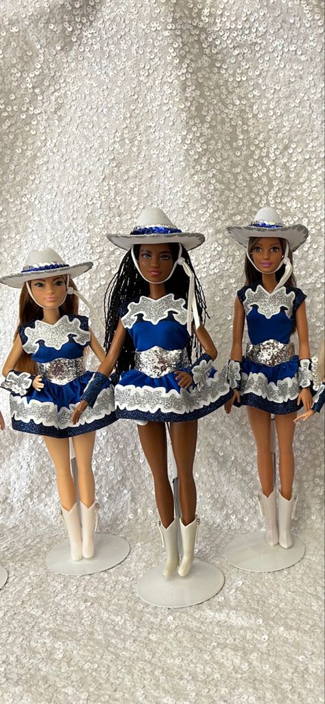 I enjoy making drill team Barbies for various teams! Drill Team Gift Exchange Ideas, Drill Team Gift Ideas, Drill Team Aesthetic, Dance Team Ideas, Drill Team Pictures, High School Goals, Dance Team Photos, Drill Dance, College Dorm List