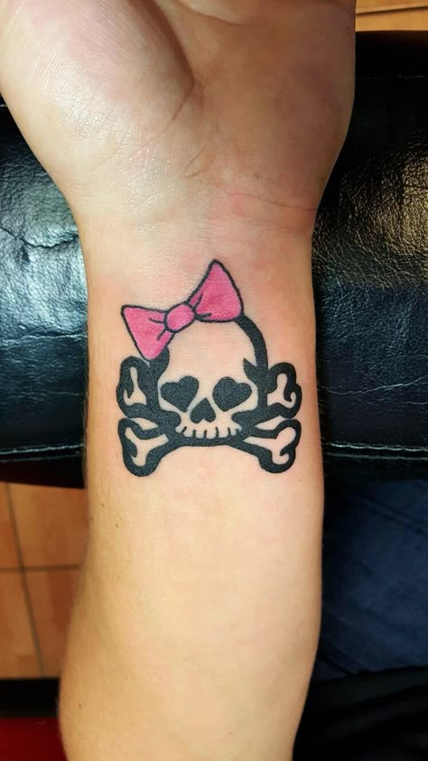 Knuckle Tats For Women, Girly Halloween Tattoos, Girly Skull Tattoos For Women, Girly Skull, Grave Tattoo, Cute Skull Tattoos, Girly Grim Reaper Tattoo, Sugar Skull Tattoos For Women, Skull Bow Tattoo