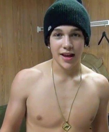 Austin Mahone 2014, The Maxx, Austin Mahone, Celeb Crushes, White Boys, Austin, White, Quick Saves