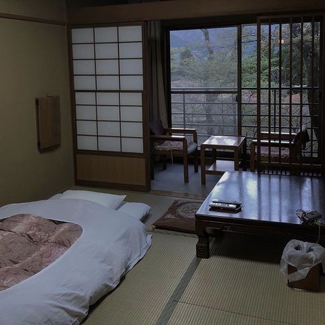 Japanese Room, Japan Aesthetic, Aesthetic Japan, Japan Design, Japanese Aesthetic, Japanese House, Dream Rooms, Pretty Places, Bed Room