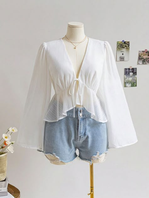 Simple White Outfit Casual, Woven Clothes Style, White Blouse Outfit, White Top Long Sleeve, White Dress Shirt Women, Trendy Outfits Indian, White Blouses, Fashion Top Outfits, Flowy Shirt