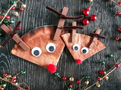 Christmas Reindeer Craft, December Friday, New Christmas Crafts, Kindergarten Christmas, Miss Kelly, Coffee Filter Crafts, Decorated Gift Bags, Reindeer Craft, Christmas Activity