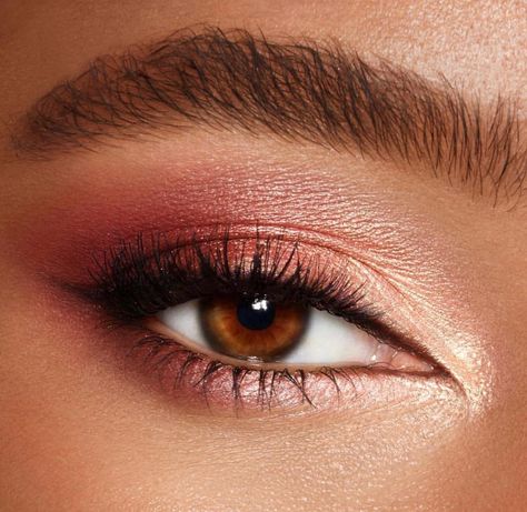 Pink Gold Eye Makeup, Romantic Eye Makeup, Coral Eyeshadow, Coral Makeup, Rose Gold Eye Makeup, Ball Makeup, Pink Eyeshadow Look, Gold Makeup Looks, Glam Wedding Makeup