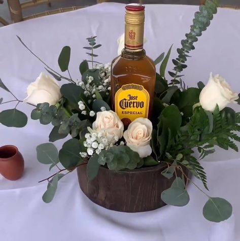 50 Aniversario De Bodas Ideas, Cowboy Party Centerpiece, 21st Birthday Centerpieces, Dads Birthday Ideas, Outdoor Wedding Theme, Wild Game Dinner, Mexican Parties, Wedding Themes Outdoor, 50th Birthday Centerpieces