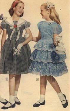 50s Girls Outfits, 50s Kids Outfits, 1940s Childrens Fashion, 1950s Kids Fashion, 30s Outfits, Vintage Kids Fashion, Outdoor Decoration Ideas, Outdoor Christmas Decoration Ideas, Vintage Kids Clothes