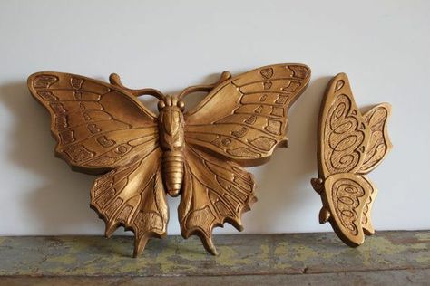 Wooden Sculpture Art, Butterfly Carving, Wood Carving Art Sculpture, Wood Butterfly, Simple Wood Carving, Carved Wood Sculpture, Wood Art Projects, Dremel Wood Carving, Tree Carving