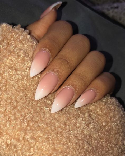 Shiny Nails Designs, Pointy Nails, Pointed Nails, Exotic Nails, Best Nail Art Designs, Christmas Nails Acrylic, Nails French, Coffin Nails Designs, Gorgeous Nails