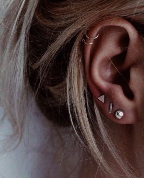 Best Ear Piercings, Ear Piercings For Men, Piercings Chart, Double Helix Piercing, Ear Piercings Ideas, Cartilage Piercing Stud, Ear Peircings, Ear Piercings Chart, Piercing Chart